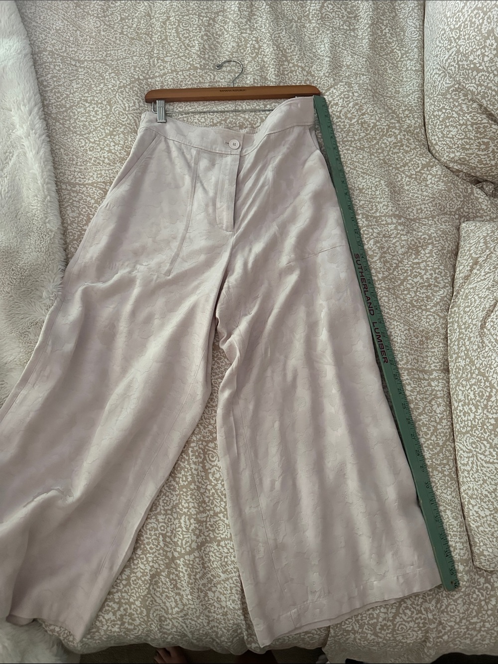 Club Monaco Wide-Leg pink floral  Pants in Soft Blush
